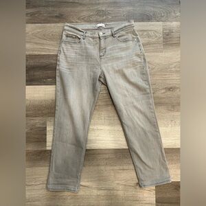 LOFT The Girlfriend Jean - Size 30P Petite - Light Gray Wash